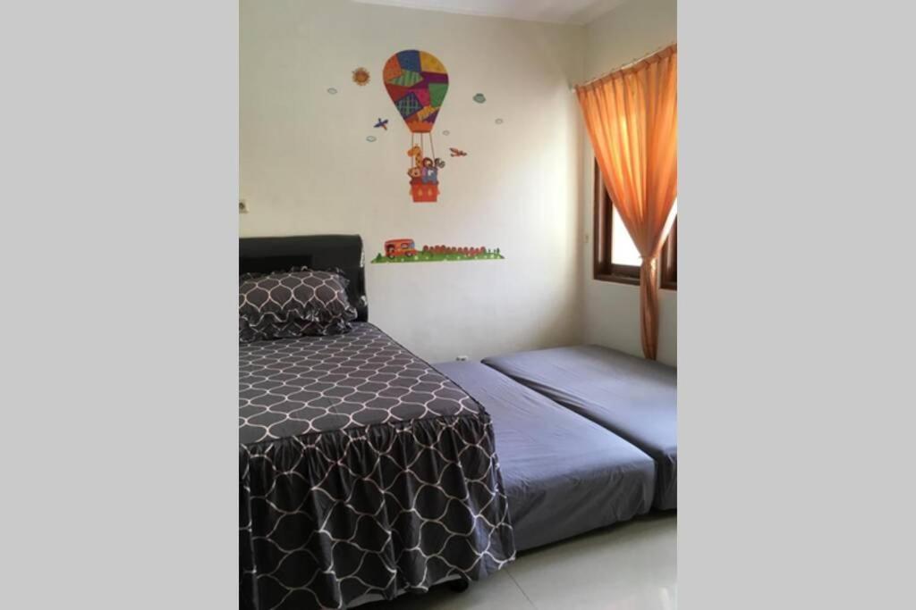 Awana Dream Whole Villa, 4bedroom 10pax , 5min To Alun Alun, Kraton, Malioboro Bdc Yogyakarta